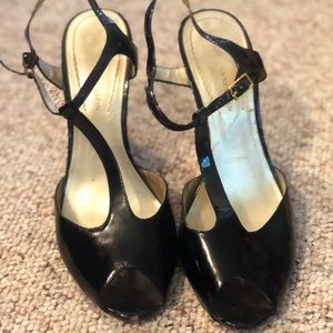 Anne Klein Tstrap peep toe patent pump